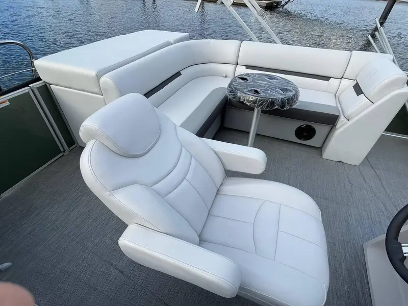 Godfrey Marine Sweetwater Cruise SW 2086 C 2024