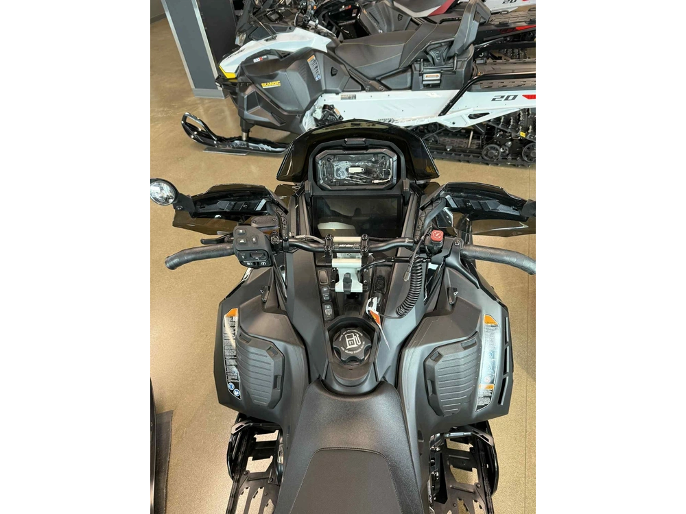 Ski-doo Renegade Xrs 900 Turbo R 2025 alt