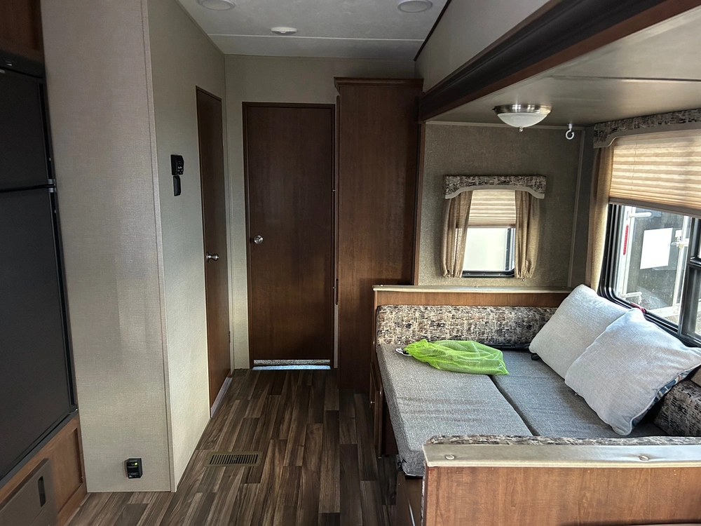 Keystone Rv Hideout 308bhds 2017 alt