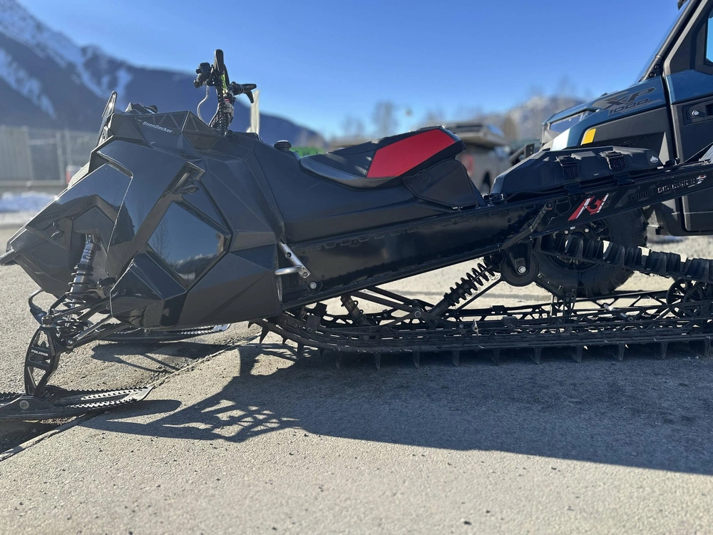 2021 Polaris 850 Rmk Pro 163 3" Cc - Black Pearl / Indy® Red alt