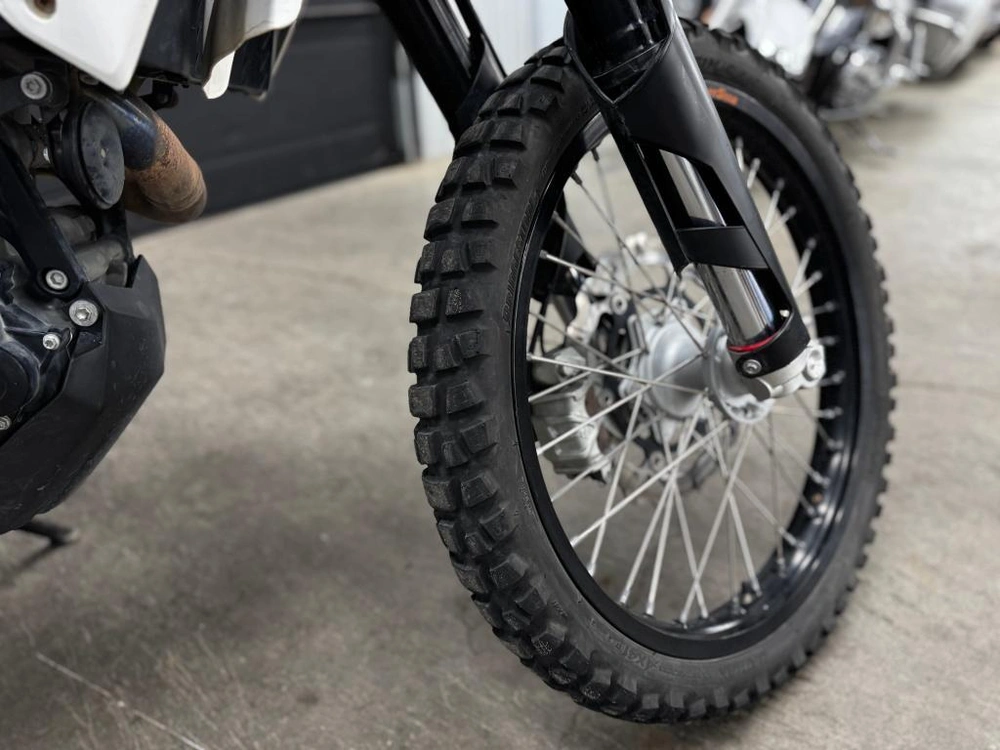 Ktm Enduro 690 2017 alt