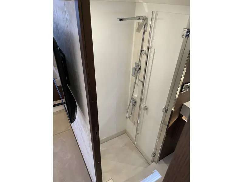 Prestige Yachts 520 FLY - DIESEL 2022