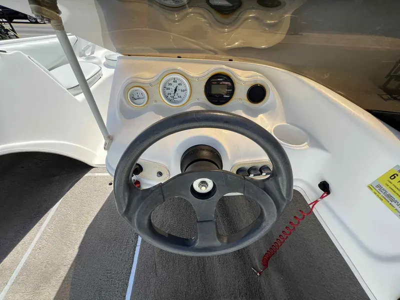 Larson 166 FLYER BR **MOTEUR YAMAHA 115HP!!** 1999