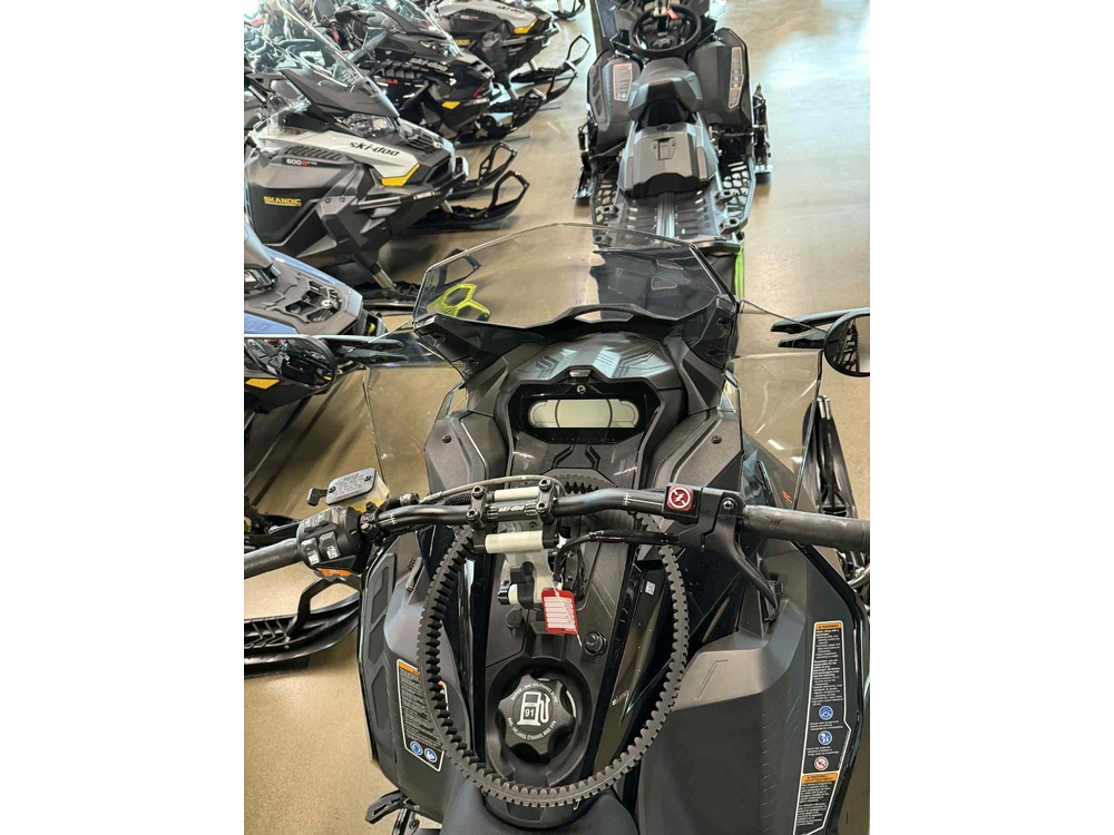 2022 Ski-doo Renegade X 600r E-tec alt