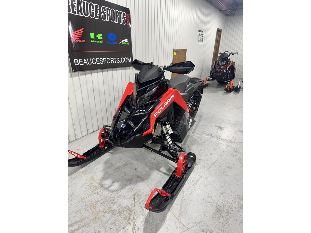 2021 Polaris 850 Indy Xc 137 Launch Edition |🏞️ Leader Motoneiges Beauce Sports 🏞️ alt