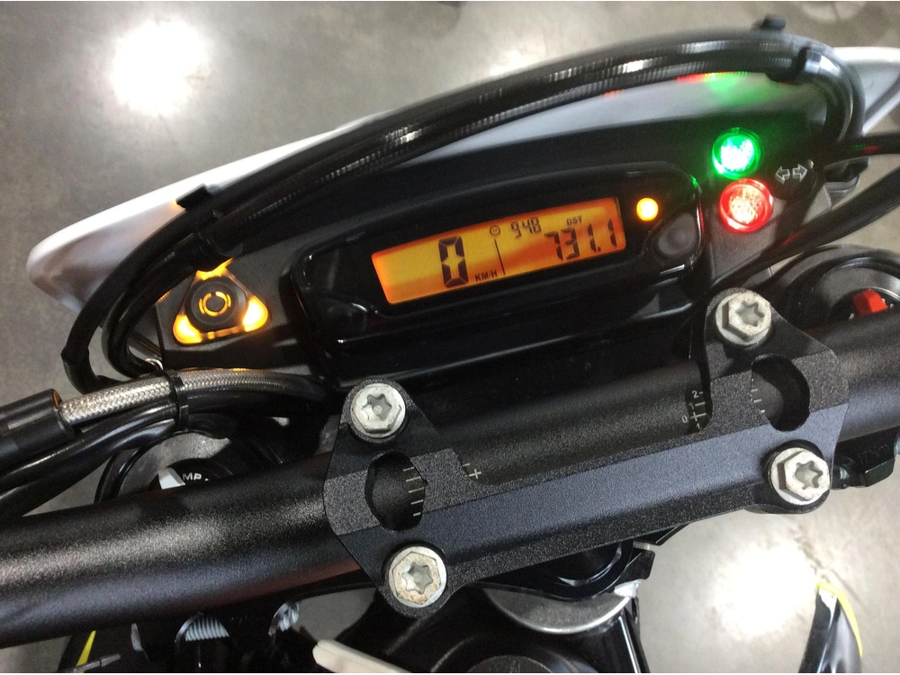 2023 Husqvarna 701 Superm alt