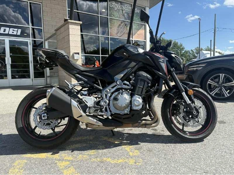 Kawasaki Z900 2018 alt