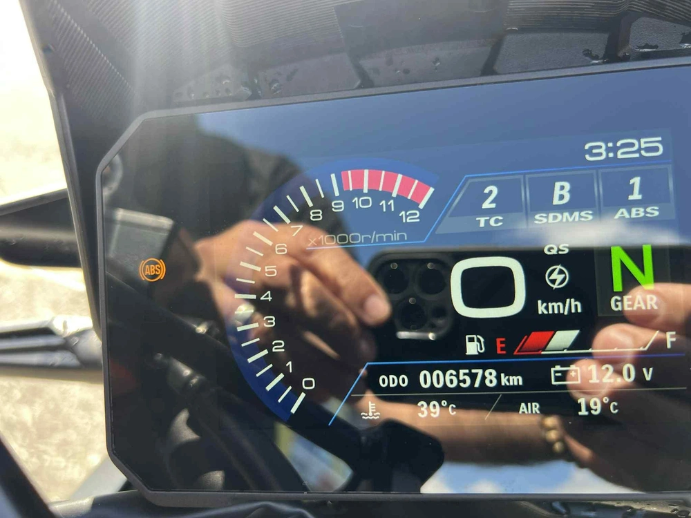 Suzuki V Strom 1050 2023 alt