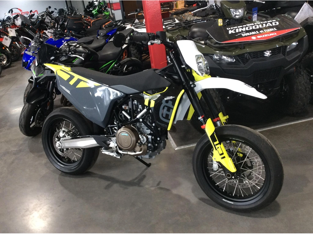 2023 Husqvarna 701 Superm alt