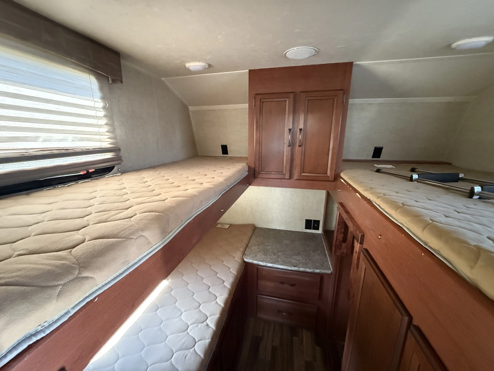 Forest River 30fbs Puma 2016 alt