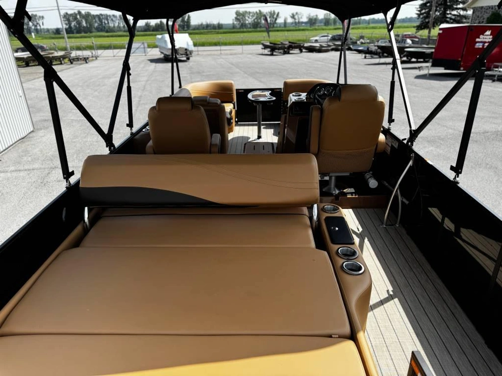 Suncatcher G3 Fusion 324sl 2025 + Remorque + Moteur Yamaha 200 Hp Vmax Sho 2025 alt