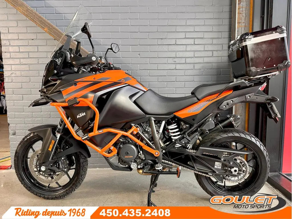 2020 KTM SUPER ADVENTURE 1290S orange