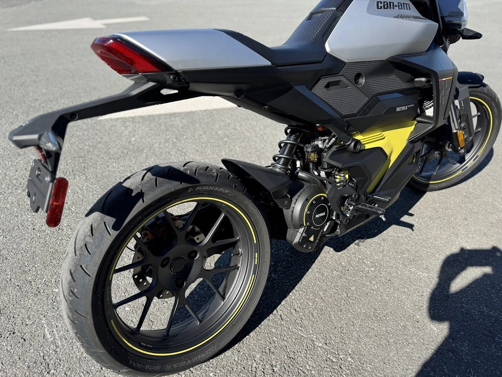 2025 Can-am Pulse '73 alt