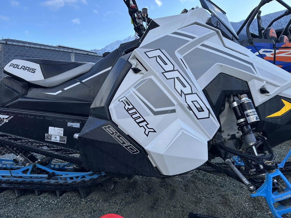 2020 Polaris 850 Pro-rmk 163 3" Sc-select - White Lightning alt