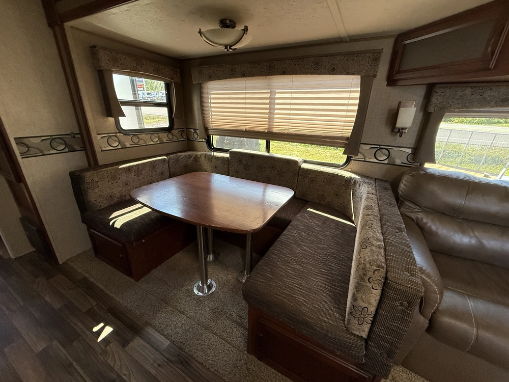 Forest River 30fbs Puma 2016 alt