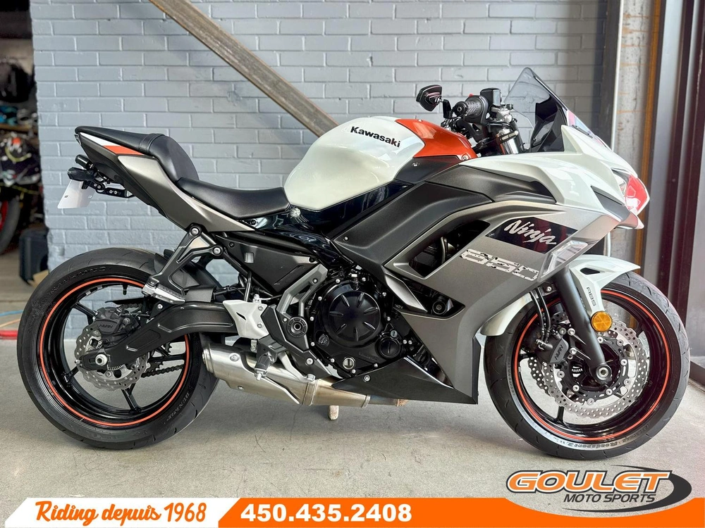 Kawasaki Ninja 650 Blanc 2023 alt