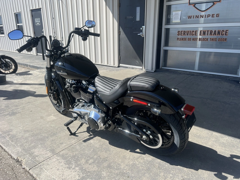 2025 Harley-davidson Street Bob alt