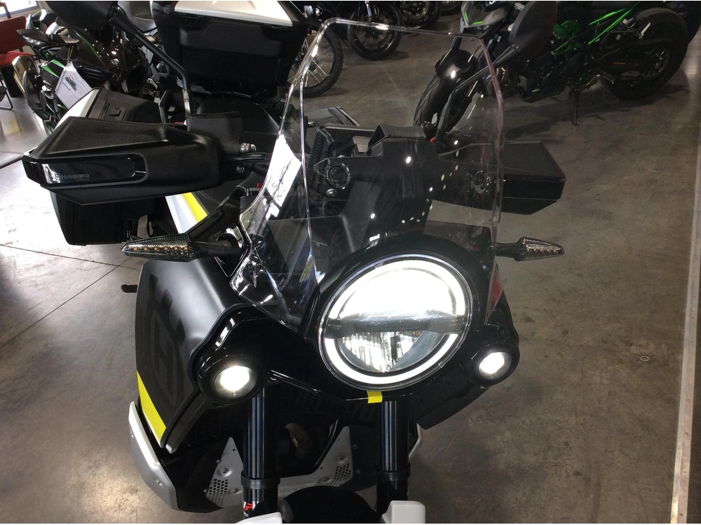 2023 Husqvarna Norden 901 alt