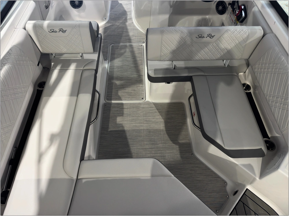 2026 Sea Ray Sdx 250 Outboard alt