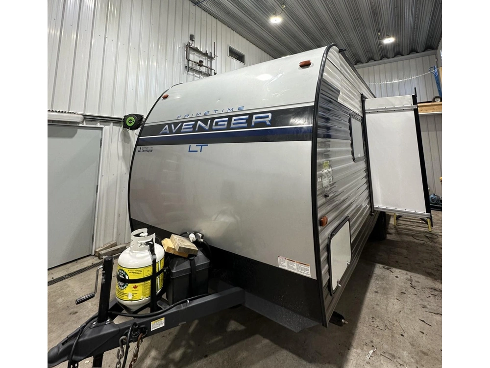 2022 Prime Time Avenger 17fqs alt