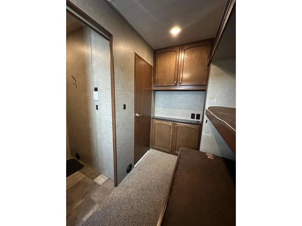 2016 Heartland Rv Prowler 299 alt