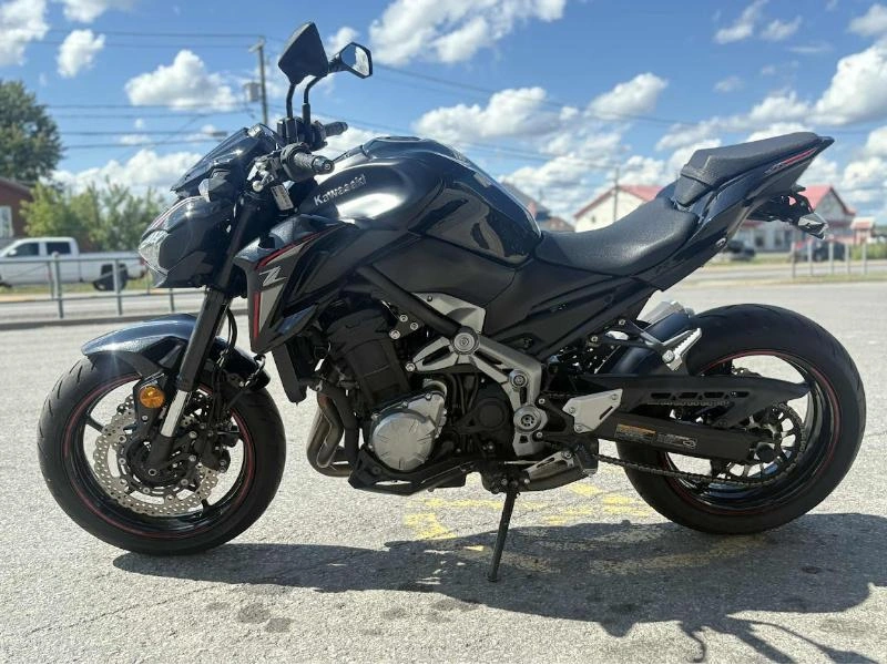 Kawasaki Z900 2018 alt