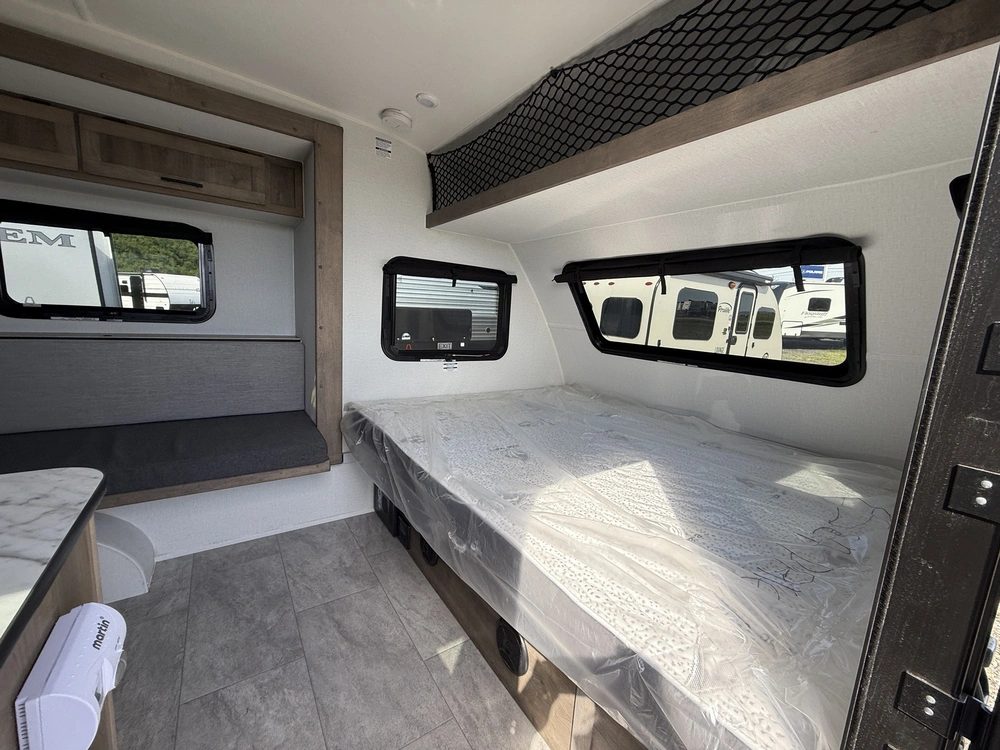 Prolite Escapade 2025 alt