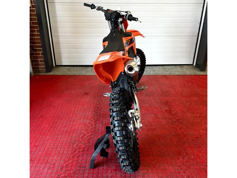 2025 KTM 250 SX-F thumbnail 5
