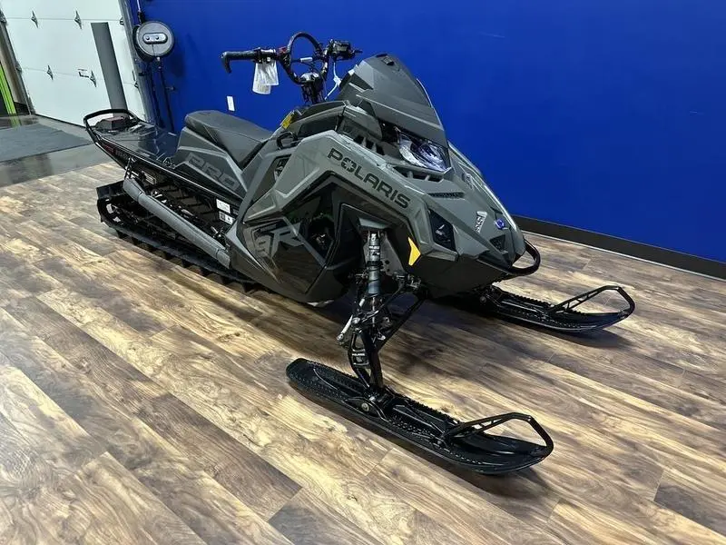 Polaris PRO RMK 9R 155 2025 - Shadow Gray / Gloss Black