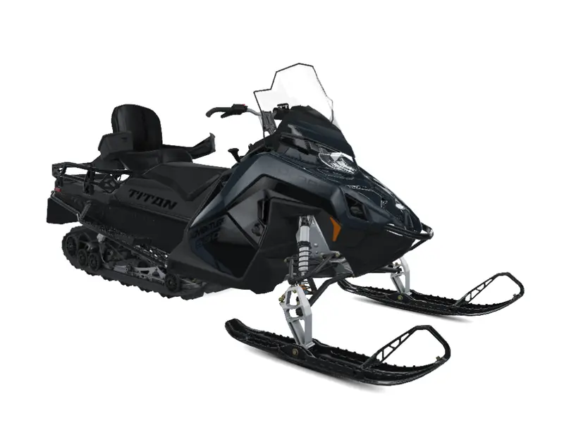 2026 Polaris 650 Titan Adventure 155 // Gloss Black