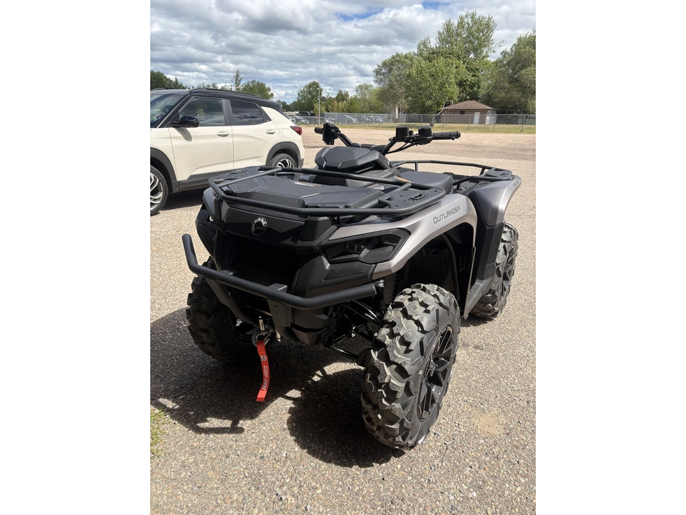 2025 Can-am Out Xt 700 alt