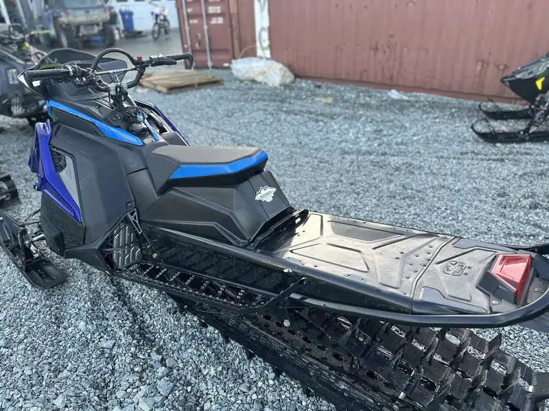 2023 Polaris PATRIOT 9R PRO RMK SLASH 155 - DEALER DEMO