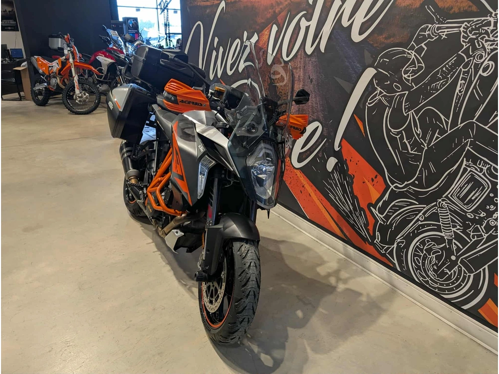 Ktm Super Duke Gt 1290 2017 alt