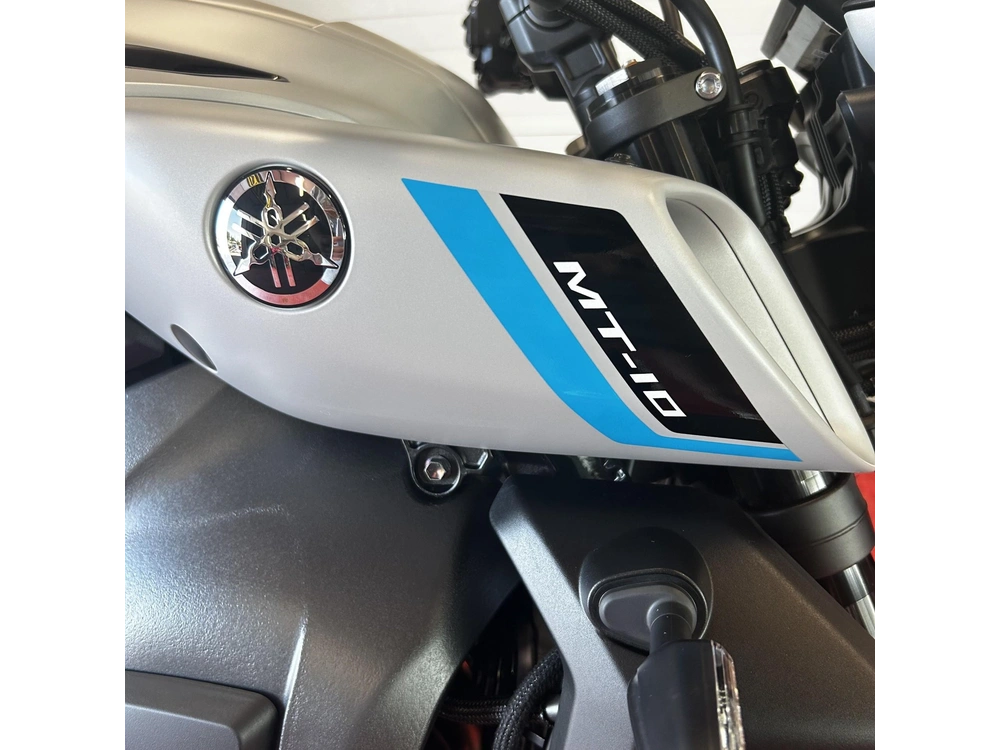 2025 Yamaha Mt 10 alt