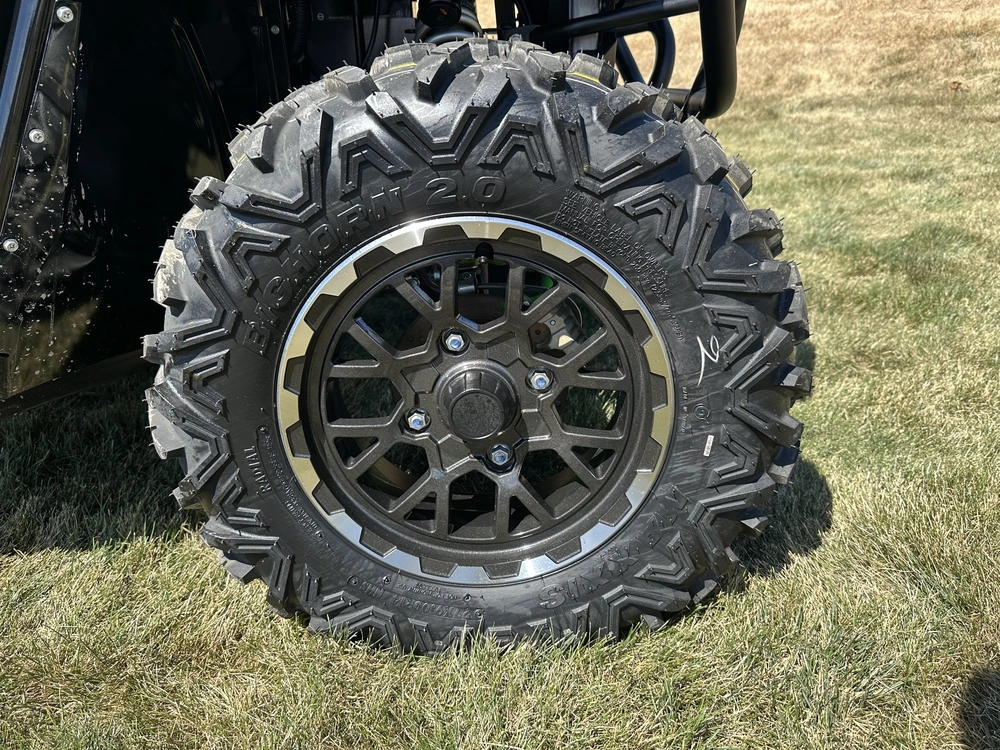 2025 Kawasaki Teryx 4 S Se alt