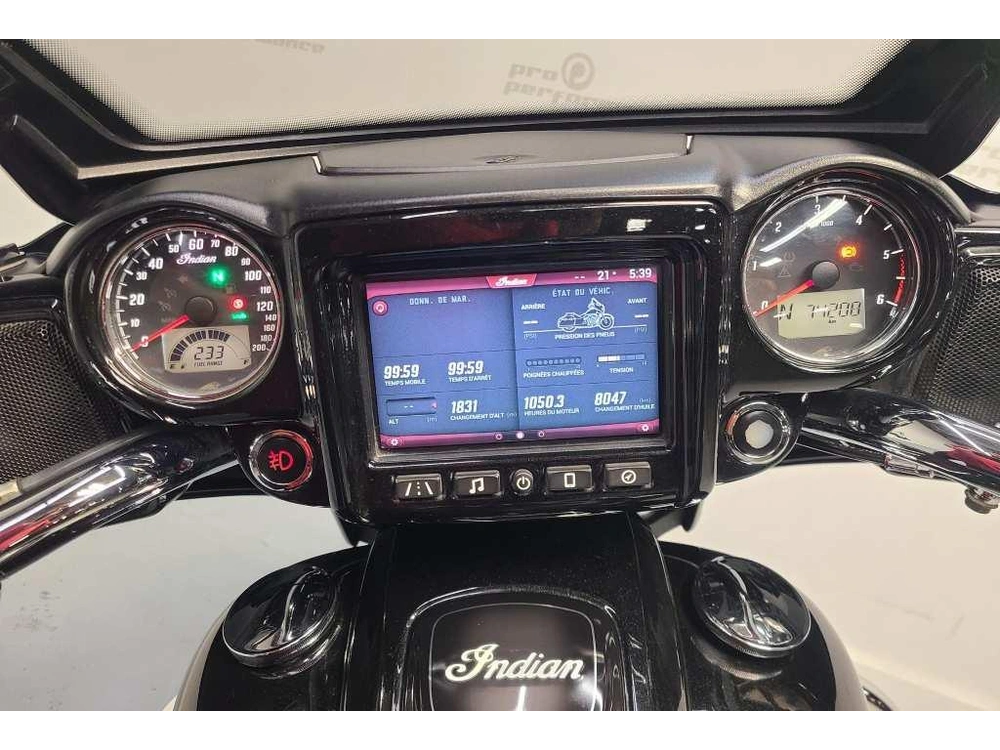 Indian Motorcycle Chieftain Limited 2018 alt