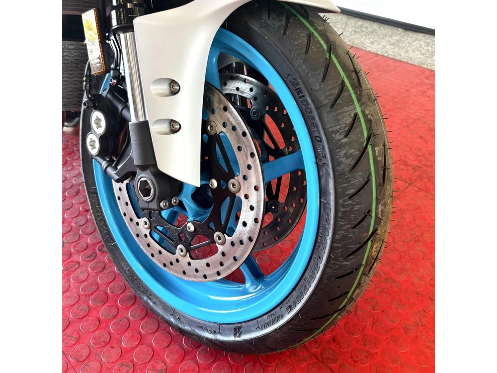 2025 Yamaha Mt 10 alt