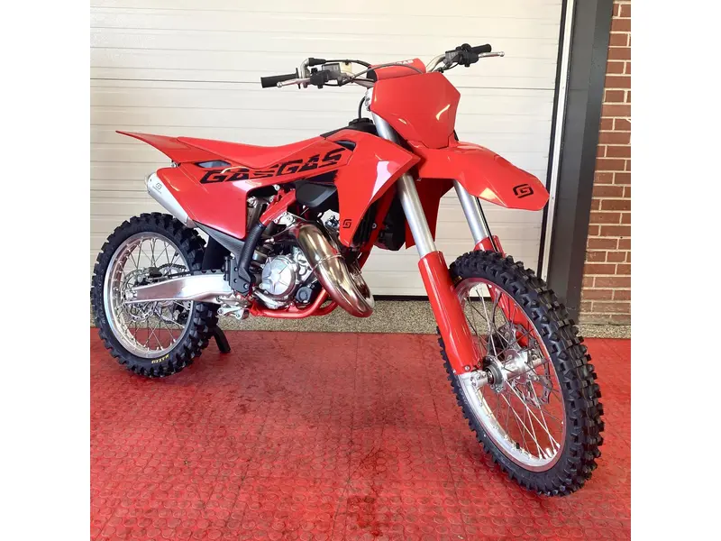 2025 GASGAS MC 150 thumbnail 2