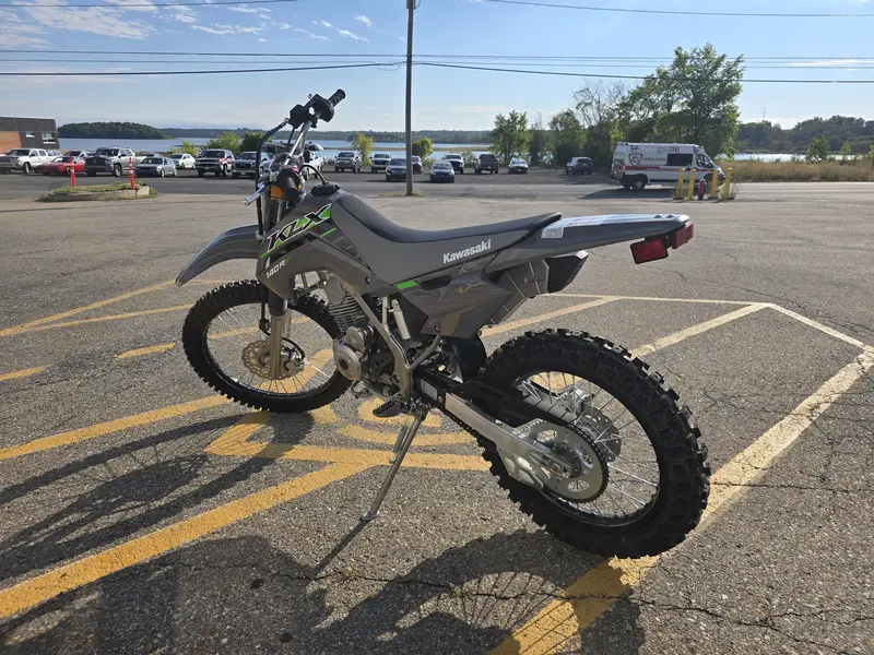 2025 Kawasaki KLX140RF thumbnail 7