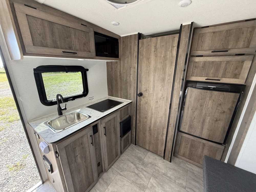 Prolite Escapade 2025 alt