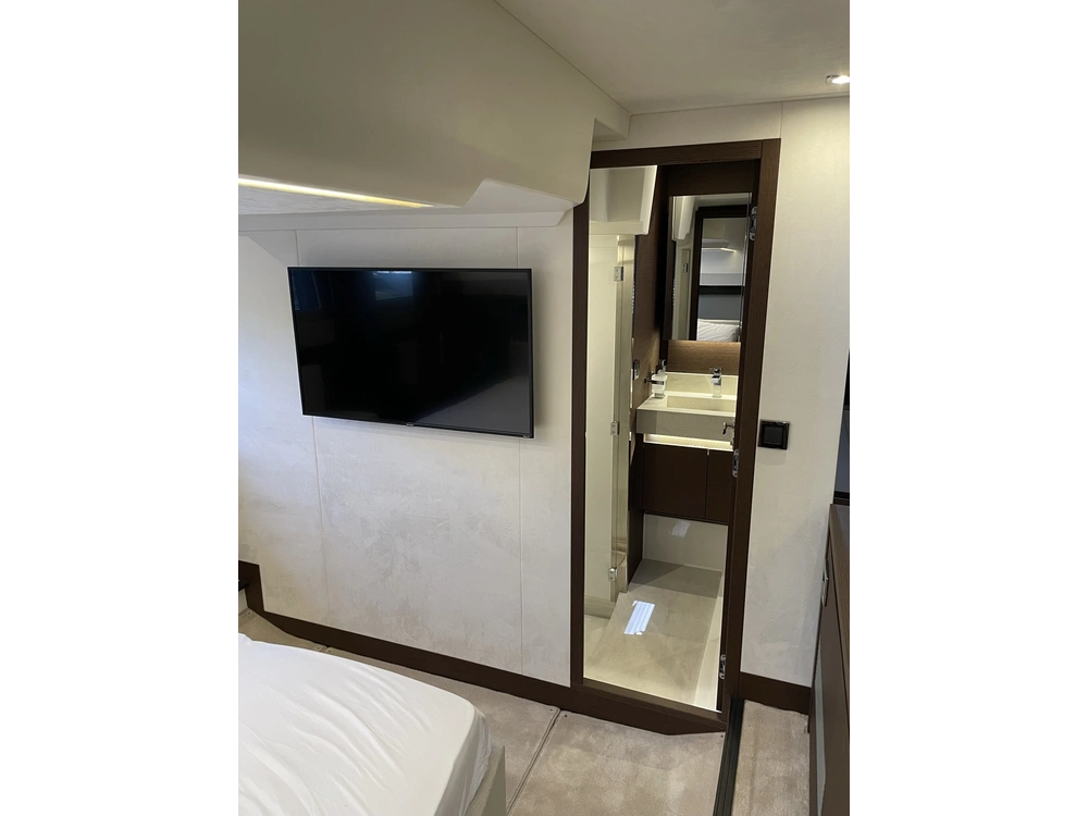Prestige Yachts 520 Fly - Diesel 2022 alt