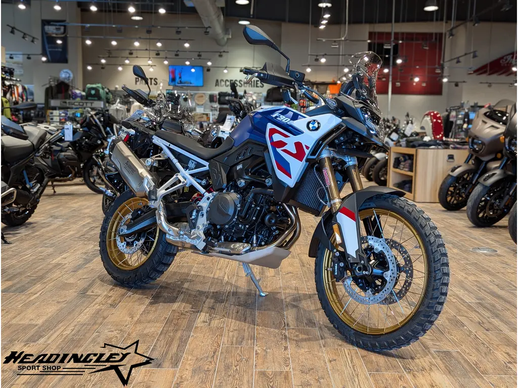 2025 BMW F 900 GS // GS Trophy 