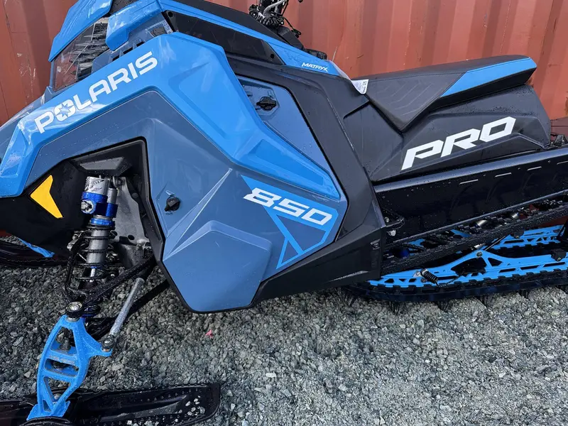 2024 Polaris 850 PRO RMK SLASH 15x165x2.75 Series 8 Track