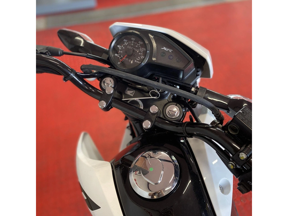 2025 Honda Xr150ls alt