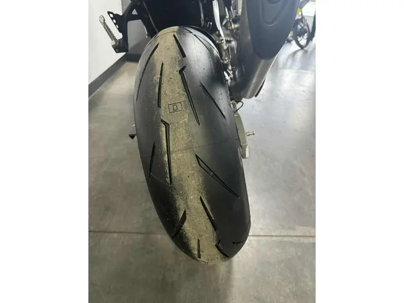 2026 APRILIA TUONO V4 1100 FACTORY DÉMO