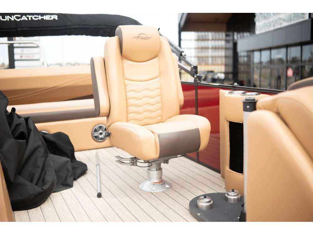 2025 Suncatcher Fusion 324sl alt