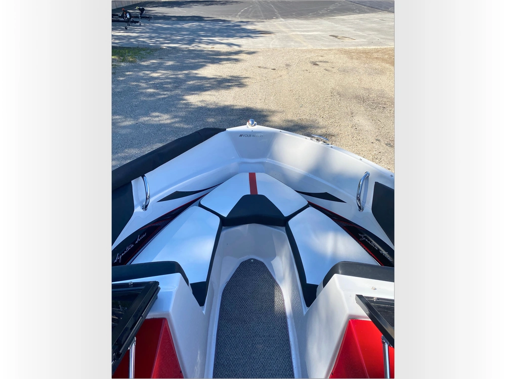 2015 Four Winns H190 alt