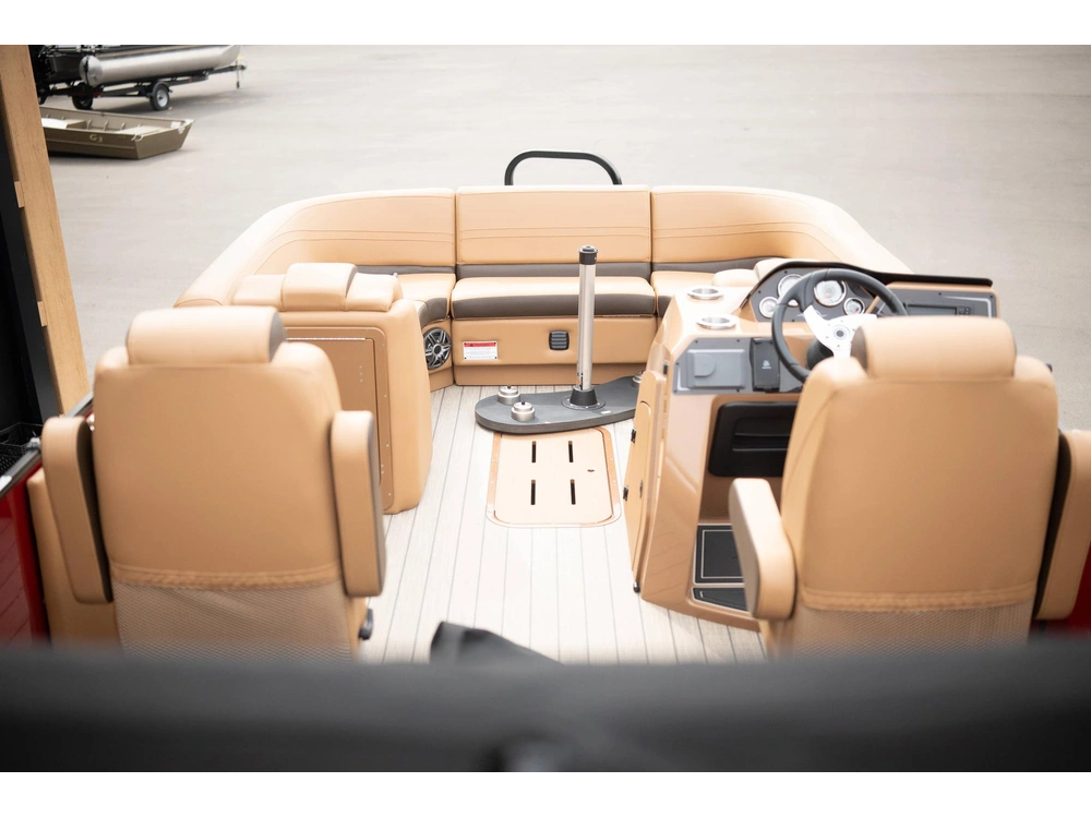 2025 Suncatcher Fusion 324sl alt