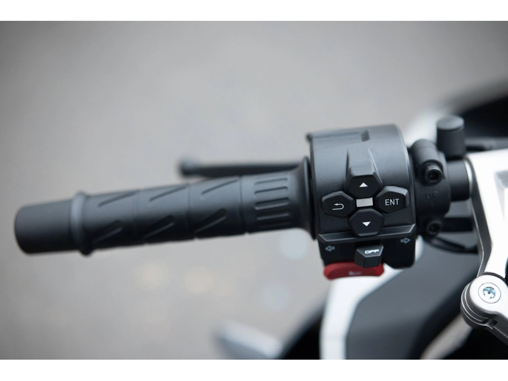 2024 Cfmoto 300ss alt