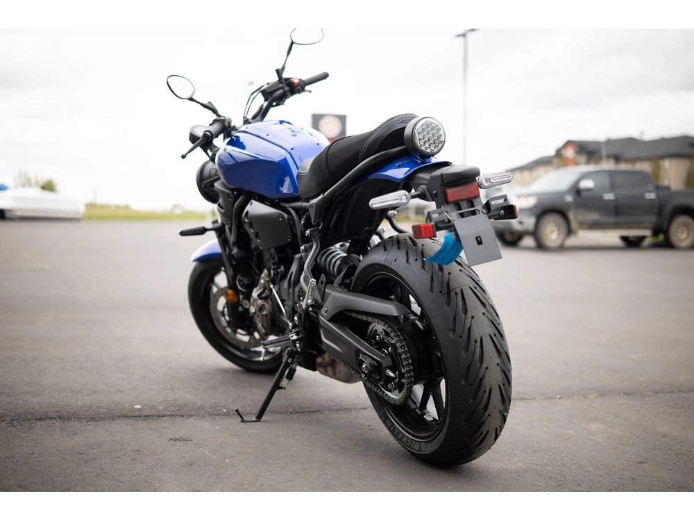 2024 Yamaha Xsr700 alt